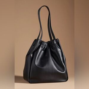 Urban Originals Paradise Scrunch Tote